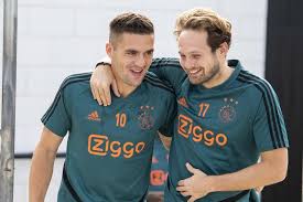 Ajax amsterdam tersingkir dari puncak klasemen liga belanda, padahal saingan terberatnya itu hanya bermodalkan hasil imbang. Jadwal Liga Belanda Persaingan Ajax Dengan Psv Berlanjut Antara News