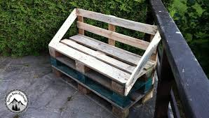 Les palettes en bois sont d'habitude utiliser pour transporter et stoker des marchandises. Nouveau Comment Fabriquer Un Banc En Palette Tres Facilement Youtube