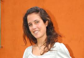 According to our data, she was born in ariège, ariège on october 1, 1984. Clemence Castel Koh Lanta La Biographie De Clemence Castel Koh Lanta Avec Gala Fr