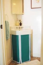 how to make a skirt for bathroom sink