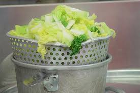 How To Steam Cabbage In The Microwave In Under 15 Minutes Recipe Steamed Cabbage Steamed Cauliflower Cooked Cabbage
