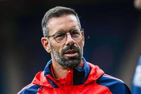 🚨 Ruud van Nistelrooy plans to LEAVE Man United as soon as Amorim arrives  😭