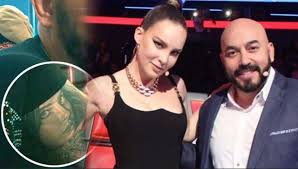 Por medio de redes sociales, el tatuaje que tenía lupillo del rostro de belinda terminó cubierto por una fea mancha negra que parece dibujada. Eh4a0ykcw2qrtm