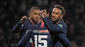 Teenage winger moussa diaby has joined german outfit bayer leverkusen from paris. Coupe De France Le Psg Passe Sans Forcer Face A La Gsi Pontivy 4 0
