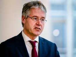 Veel leraren proberen hun leerlingen op 1 april even te laten lachen. Scholen Zeer Waarschijnlijk Ook Na 6 April Dicht Nos