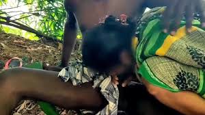 Indian village aunty ki chudayi in outside forest | PornWex