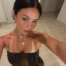 Robert Pustejovsky's Instagram, Twitter & Facebook