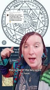 Angel Crowe's Instagram, Twitter & Facebook