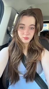 Alyse Hicks's Instagram, Twitter & Facebook