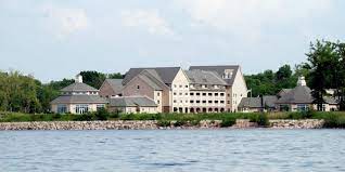 Located in ashtabula county, just minutes from ashtabula harbor, the shores of lake erie offer unlimited water activities. The Lodge At Geneva On The Lake Geneva On The Lake Oh What To Know Before You Bring Your Family