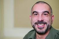 Edwin Bernard, du journalisme au militantisme