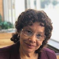 Loretta Strange's Instagram, Twitter & Facebook