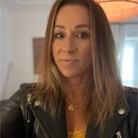 Jacqueline Wharton's Instagram, Twitter & Facebook