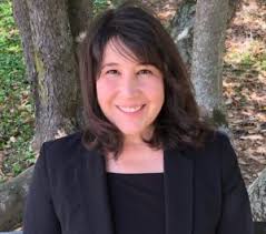 Amanda Spohn's Instagram, Twitter & Facebook