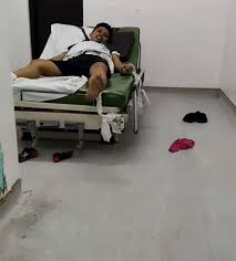Huwag biruin ang rabies paki share Ayon sa kanyang asawa, naisigaw pa raw  niya ang katagang "I love you" bago siya tuluyang pumanaw Ayon rin sa  balita gusto niya talaga mapost ang