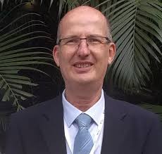 Change Your Mindset: Think Like The Rich: Eshet, Amit, Eshet, Sigalit:  9789659263394: Amazon.com: Books