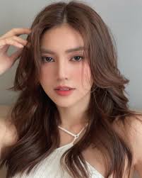 Ninh Dương Lan Ngọc ngày càng quyến rũ, gợi cảm