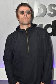 Liza ghorbani, holding little baby gemma, her child with rocker liam gallagher. Liam Gallagher Bedauert Ein Idiot Mit Seiner Kinder Und Auseinanderbrechen Von Ehen Aktuelle Boulevard Nachrichten Und Fotogalerien Zu Stars Sternchen