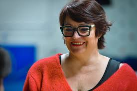 Ariane Roy berce les élèves de l'école de la Mosaïque