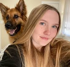 Mackenzie Gordon's Instagram, Twitter & Facebook