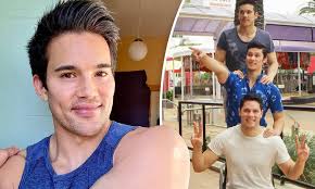 Francis frankie mossman, the actor best known for the starz series spartacus: P2w1dban7i3nam