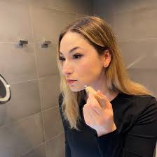 What do foundation, concealer, caffeine, vitamin C, and niacinamide have in  common? They all come together in @rimmellondon's newest multi-tasker. 👀  We sent out the Wake Me Up Concealer + Foundation for