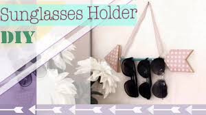 Talk about so much beauty, here it is. Diy Sunglasses Organizer Holder