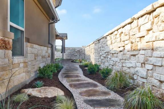 landscape installation austin
