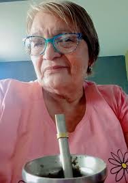 Ya preparada para mi regreso a casa que tengan un excelente día último  sábado del 2024 queridos fans del mate  🌿💯🧉🌿🌹🌿🌹🌿♥️🌿🌹🌿💯🧉🌿🌹🌿🌹🌿