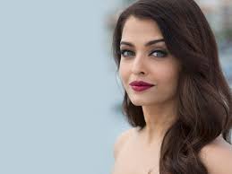 He brought her to make her a big name in the industry of bollywood. Top 10 Review Of Best Bollywood Actresses Of 2020 Top 10 Review Of