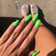 Neon pixel effect in green colour contains particles which create spectacular effect on nails. Pin On Holiday Nails