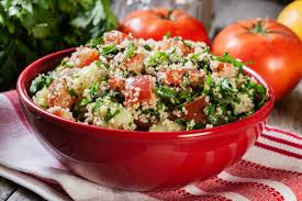 Technically, you'll eat a parsley salad „seasoned with tomatoes and cucumbers. Tabbouleh Cu Cuscus Slab Sau Gras