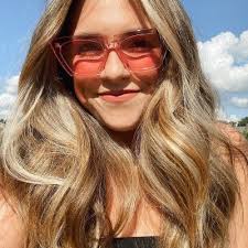 Morgan Shay Roberts (@WhiteGirlSFX)