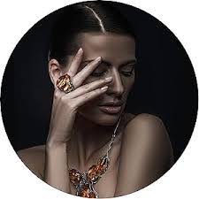 Amber Ball's Instagram, Twitter & Facebook