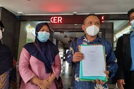 Maaf atas banyaknya kekurangan dari jawaban saya diatas:) Guru Tk Di Malang Laporkan 19 Aplikasi Pinjol Dan 84 Nomor Telepon Debt Collector Yang Menerornya Halaman All Kompas Com