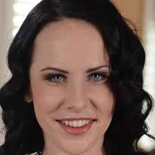 Todas las series y películas de Katie St. Ives