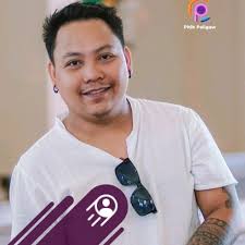 Nick Johns Cadiz Songalia