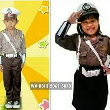Kalau kamu tertarik menyiapkan kebaya untuk si kecil, yuk ketahui model kebaya dan agar lebih mudah memilih mana yang cocok untuk si kecil. Jual Kostum Seragam Polisi Sd Baju Karnaval Pawai Parade Pentas Jalanan Kota Bandung Bajuadatanak Kesumadewi Tokopedia