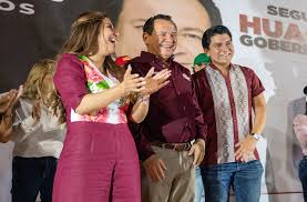 Huacho Díaz Mena added a new photo.