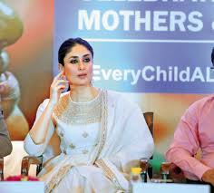 She has an elder sister, karisma. Kareena Kapoor Khan And Saif Ali Khan Are Expecting Their Second Child Business Insider India