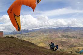 At airsports insurance bureau limited we are proud to offer independent quotations tailored to a wide variety of hang gliders and paragliders, whatever your level of experience. Cusco Peru Paragliding Tours Quechuas Expeditions