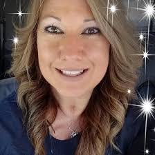 Lorna Winn's Instagram, Twitter & Facebook