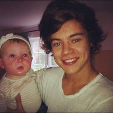 Harry styles • 44 млн просмотров. Harry S Little Sister Harry Styles Baby Harry Styles Photos Harry Styles Cute