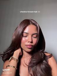 Transformasi Rambut Dengan Warna Coklat Chestnut Hangat di Salon Muslimah