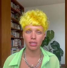 Dana Ard's Instagram, Twitter & Facebook