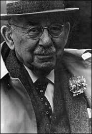 Franz Mayer: Collector of Talavera Poblana by user from Antiques & Fine Art  magazine