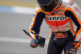 Lo spagnolo, dopo aver mostrato le prime foto ufficiali in divisa hrc questa mattina, sui social ha postato la nuova marca di. Motogp