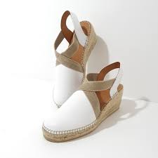 Les espadrilles compensées nous rendent jolies en été! Epingle Sur Le133cannes Mode Femme Ete