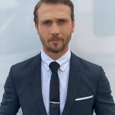 Aras bulut age, height, weight, net worth, dating, career, bio & facts. Aras Bulut Iynemli Iynemliarasbulut Instagram Photos And Videos In 2021 Suit Jacket Photo And Video Single Breasted Suit Jacket