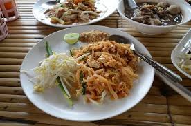 And although thipsamai pad thai didn't open for another hour, the queue for it was already snaking down the street. Beef Noodle Soup Picture Of Ao Nang Boat Noodle Ao Nang Tripadvisor
